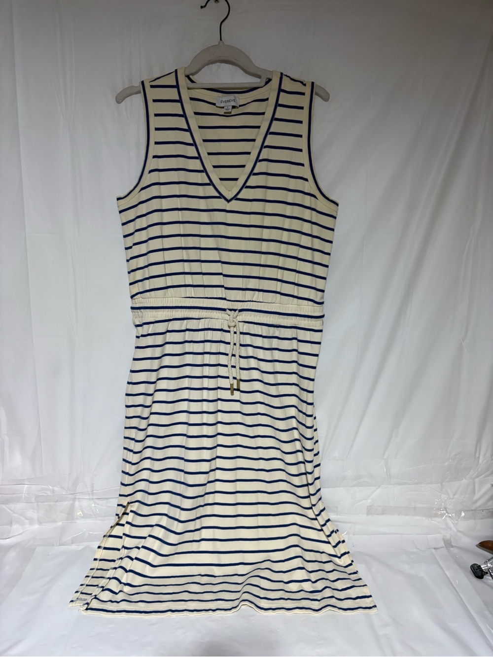 Evereve Cream & Navy Striped Drawstring V‑Neck Maxi Dress